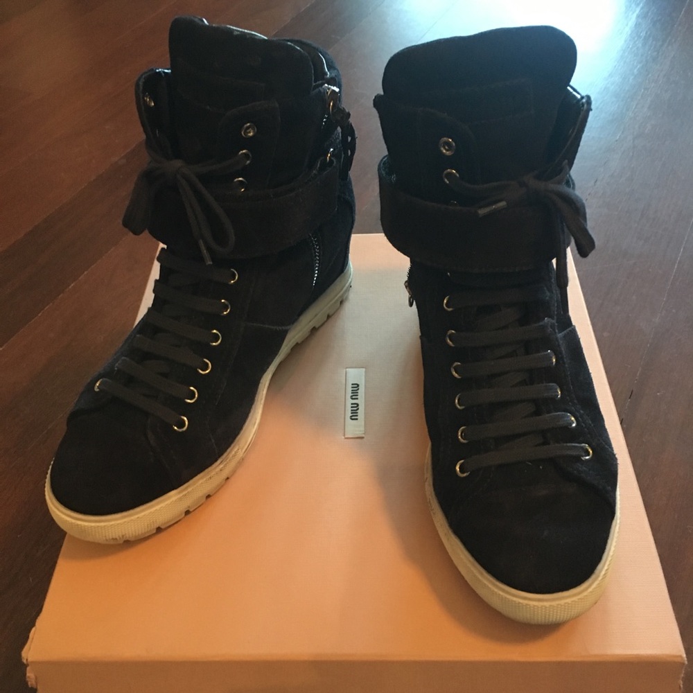 Miu Miu Navy Suede Wedge Sneakers - sz.39 1/2